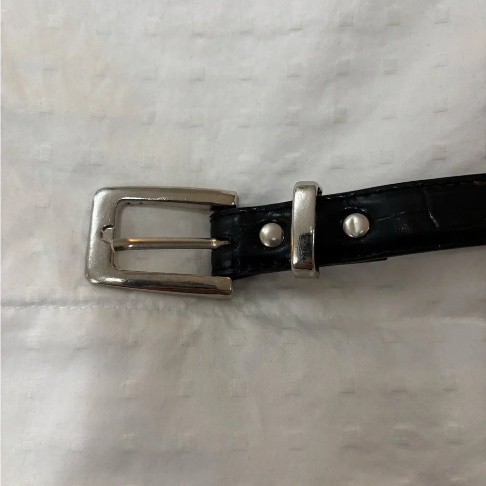 Women's Black Croc-Texture Belt with Silver Buckle